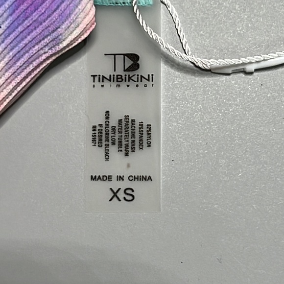 Tinibikini Swimwear bikini top. Adjustable straps. Size XS. NWT - Picture 4 of 8